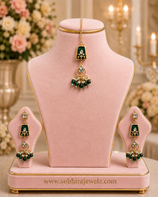 Queen's Emerald Heritage Necklace Set