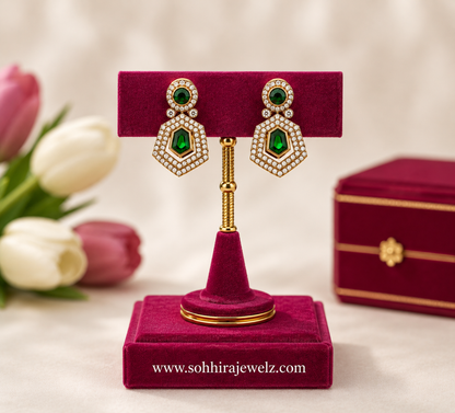 The Belgravia Emerald Pendant Set