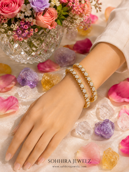 Gold Daisy Bangle Set