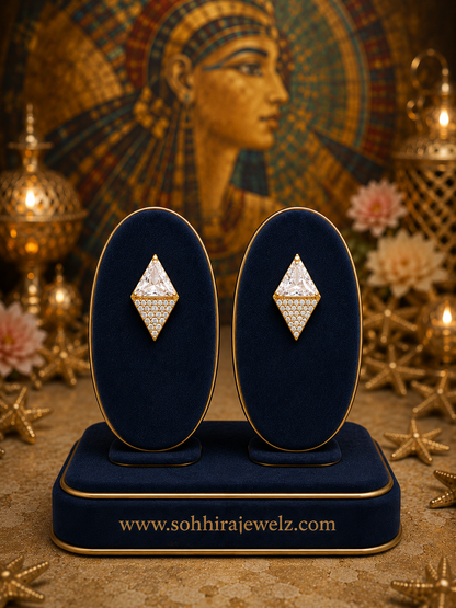 Sohhira Geometric Diamond Kite Pendant Set
